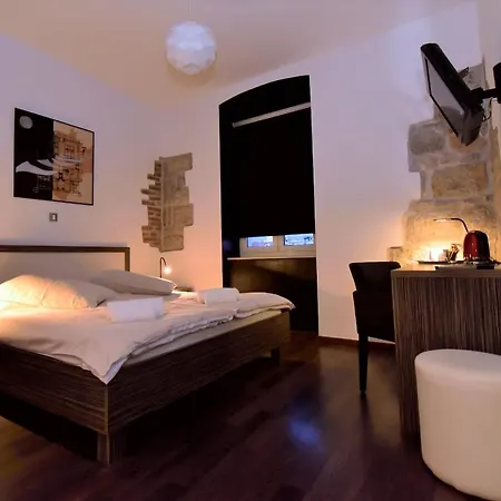 마몬토바 럭셔리 룸스