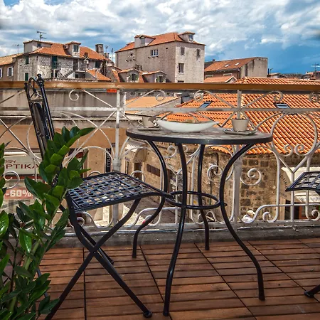 마몬토바 럭셔리 룸스 4* 스플리트