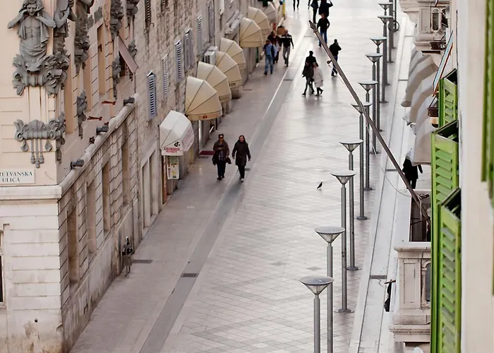 Marmontova Luxury Guest house 4*