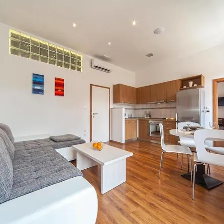 Marmontova Luxury 4* Split